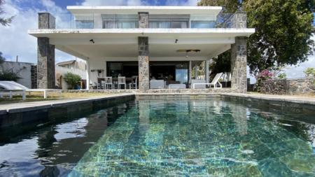 RARE ! Villa und Ferienhaus am Wasser – Calodyne
